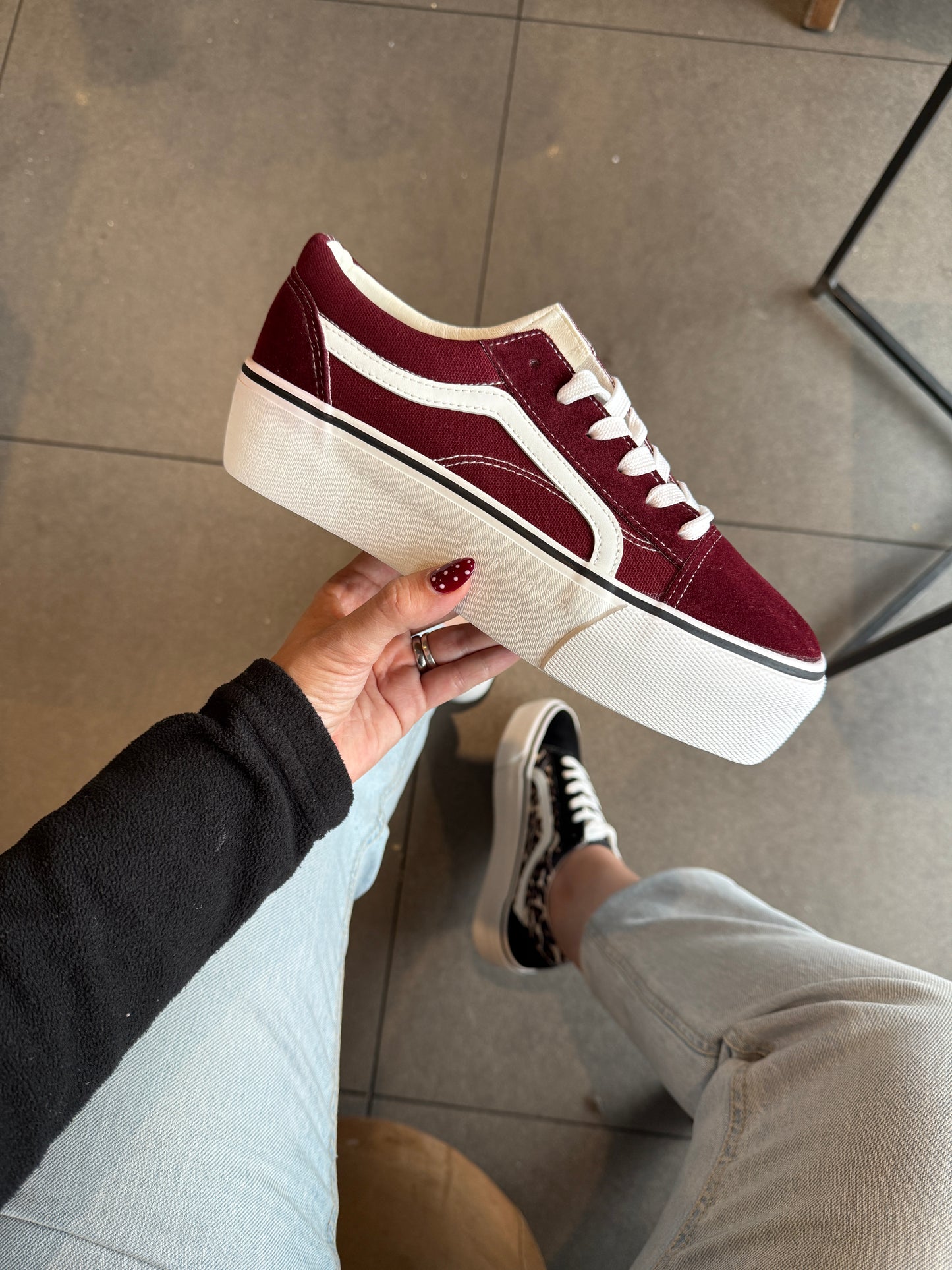 Estilo vans burdeo - D07