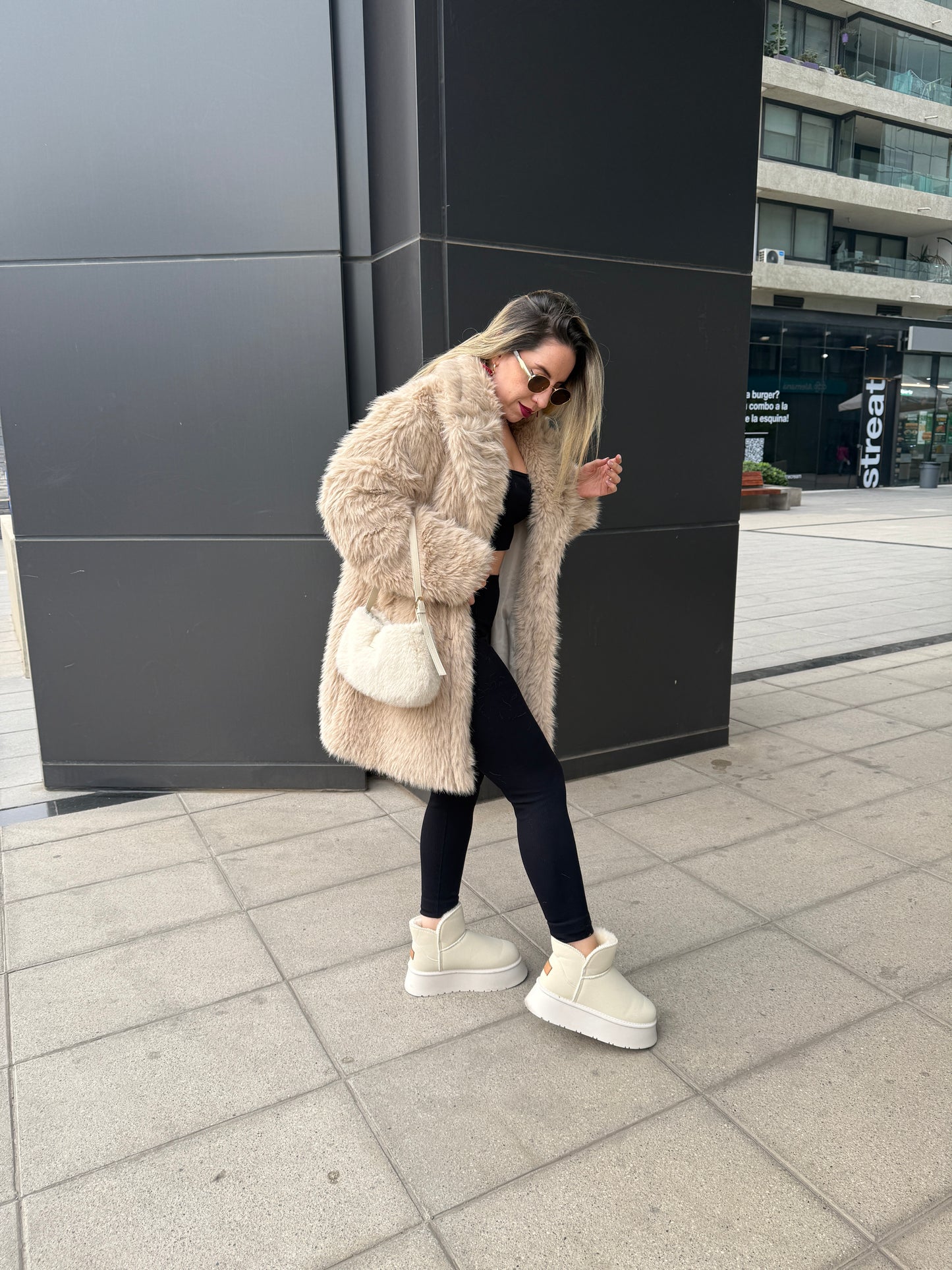 Pantubotas beige