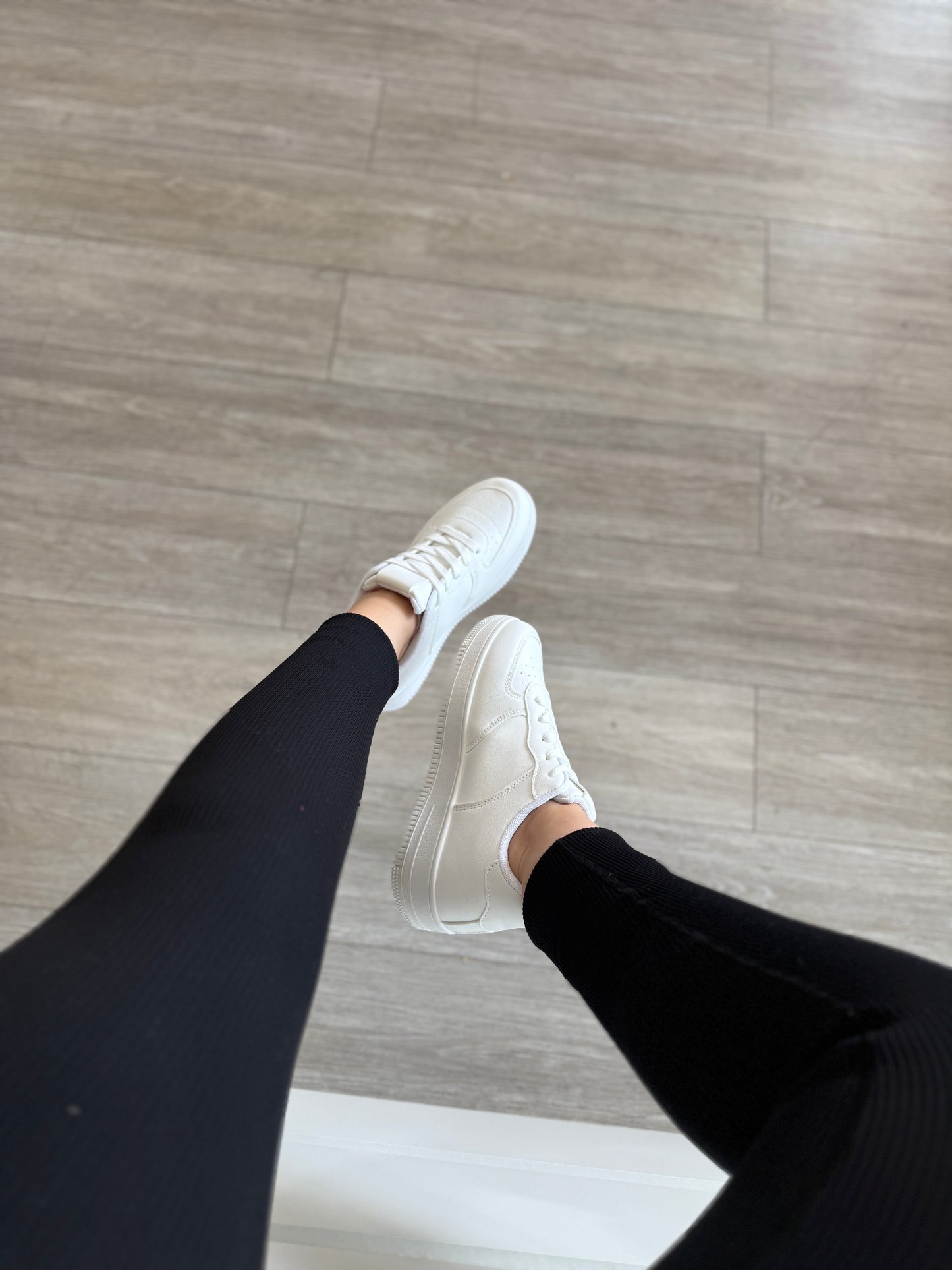 Zapatillas blancas Estilo Nike