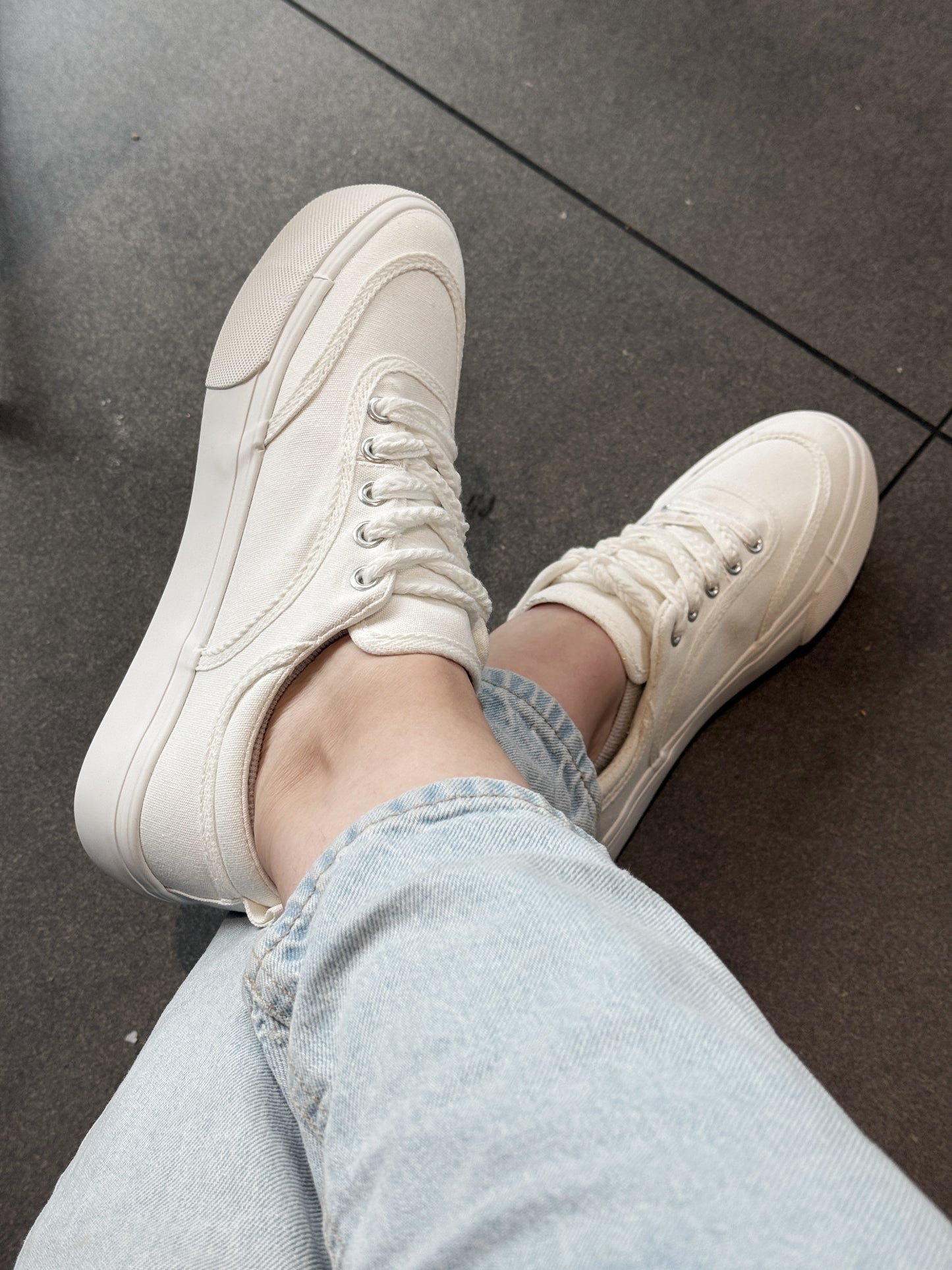 Zapa blanca tela BD-20