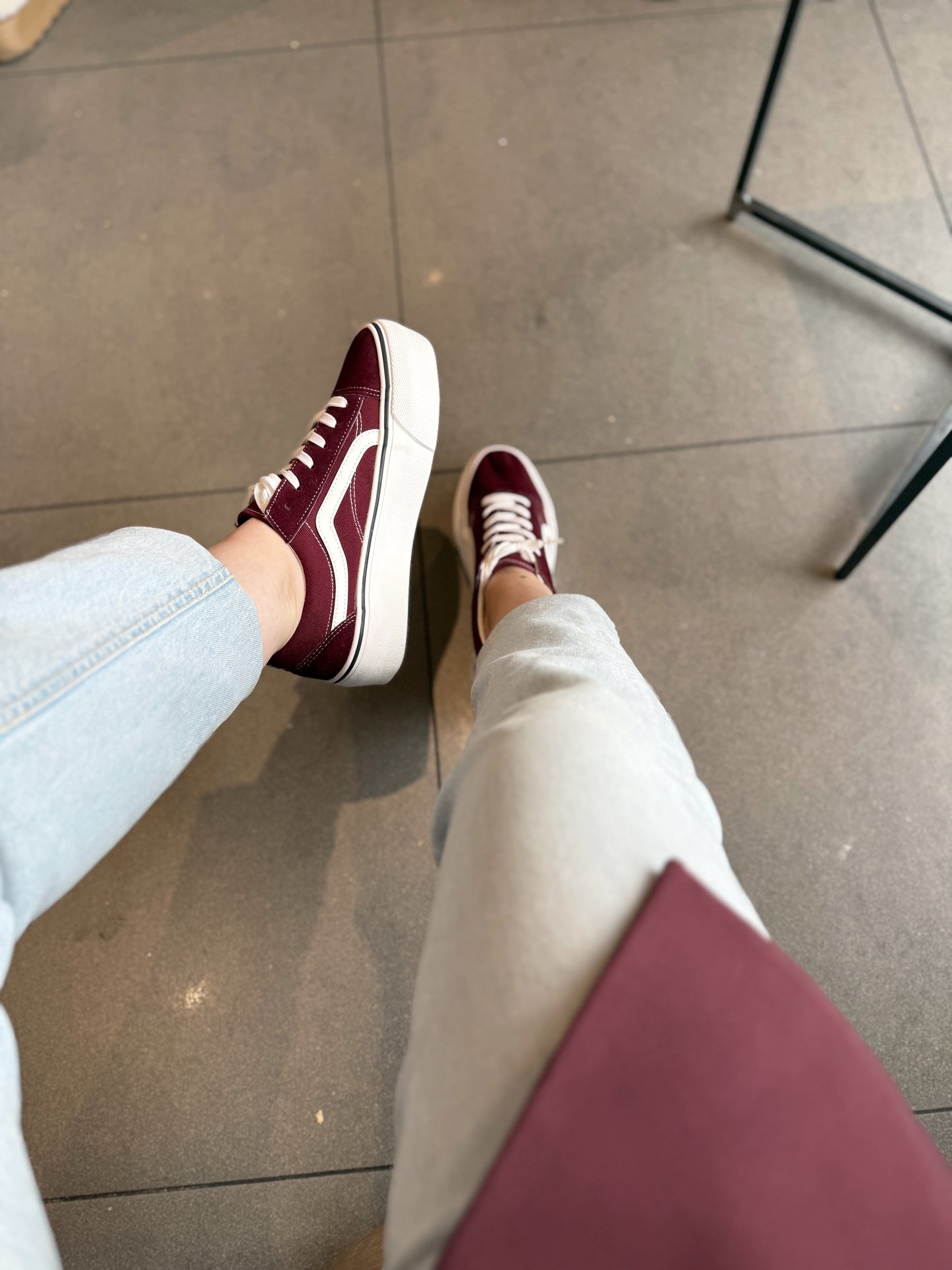 Estilo vans burdeo - D07