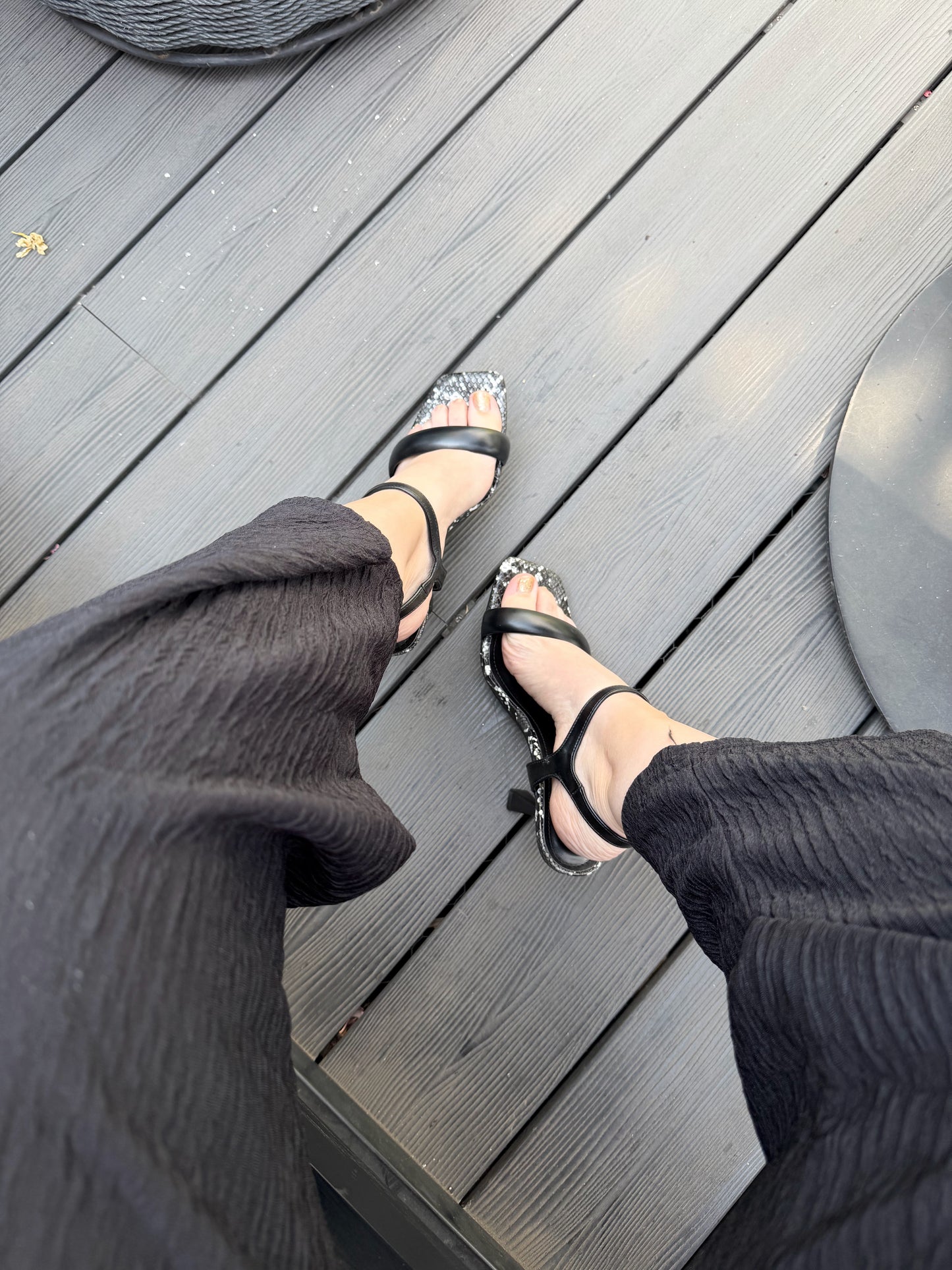 Sandalias serpiente ZD-66 - Negra