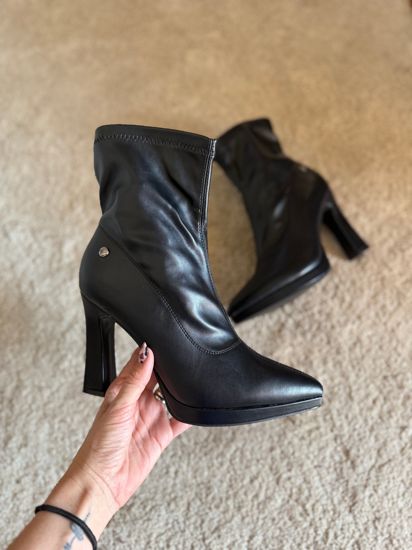 Botas negras