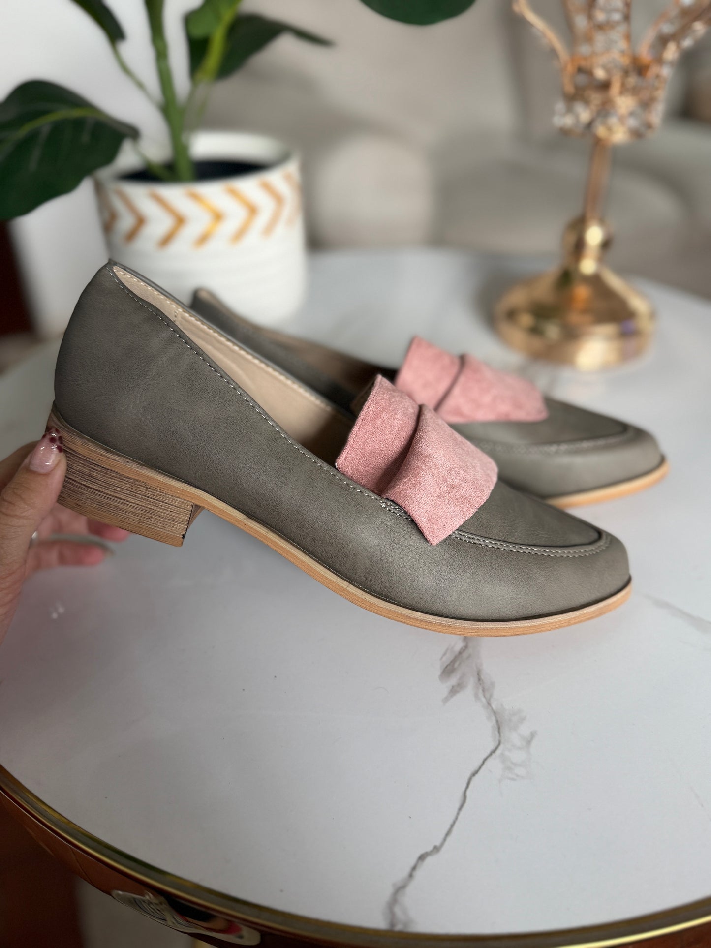 Mocasines Gris con Rosado