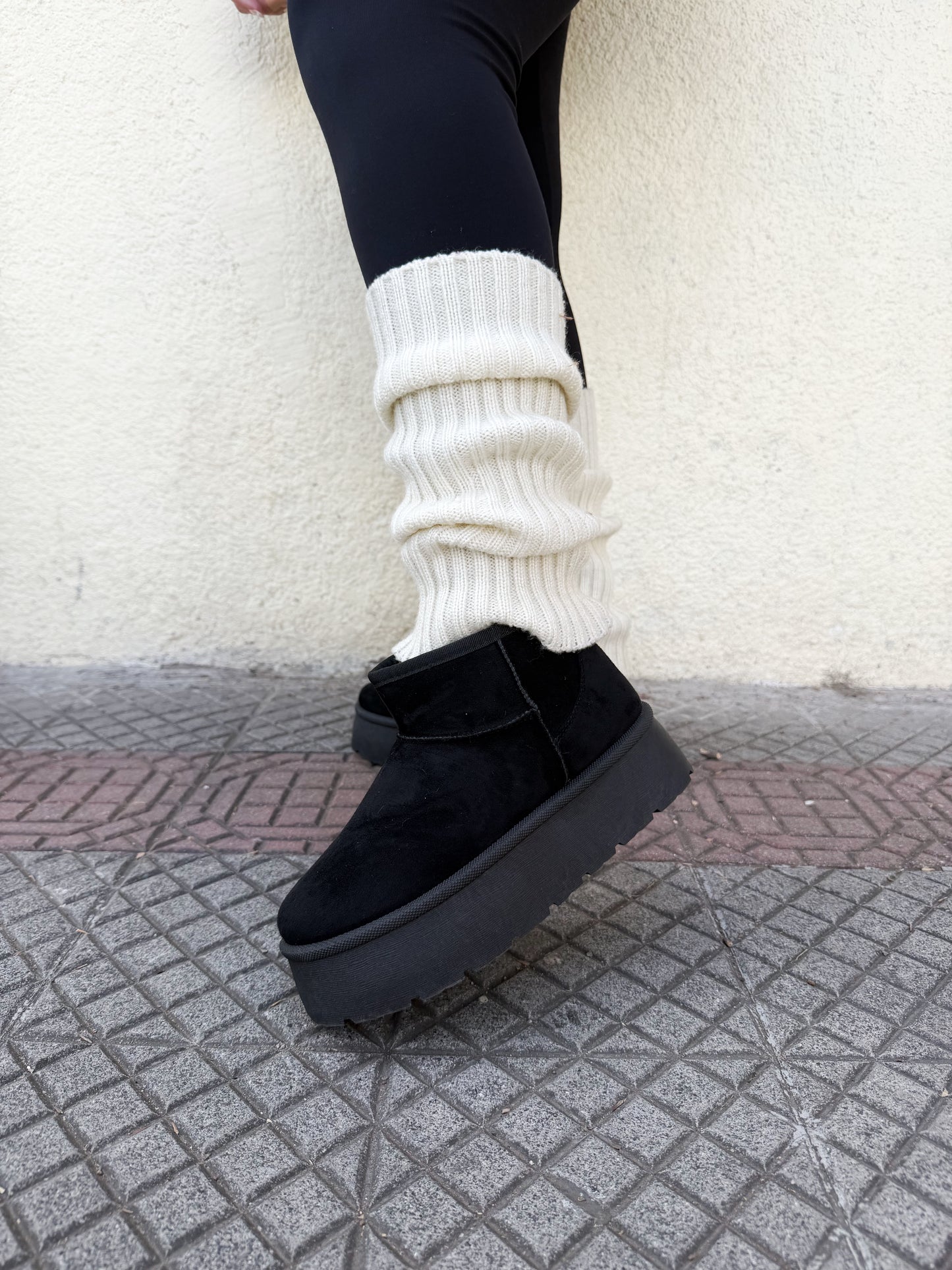 Pantubota larga negra