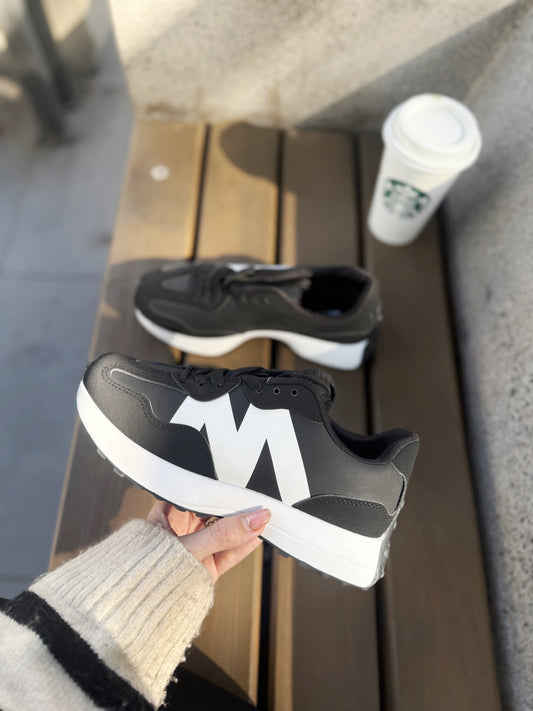 Zapas deportivas M negras