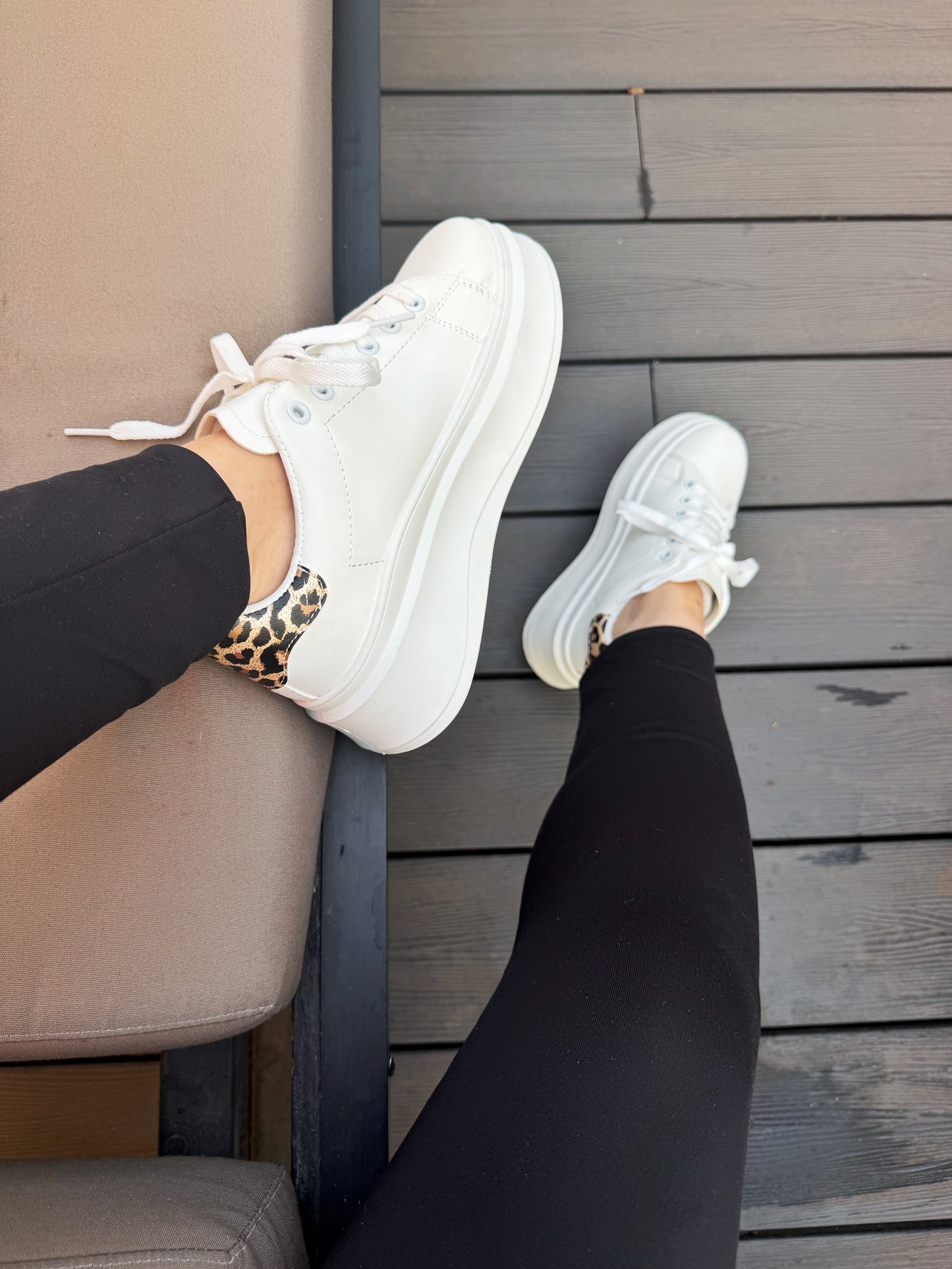 Zapatillas blancas 5J23