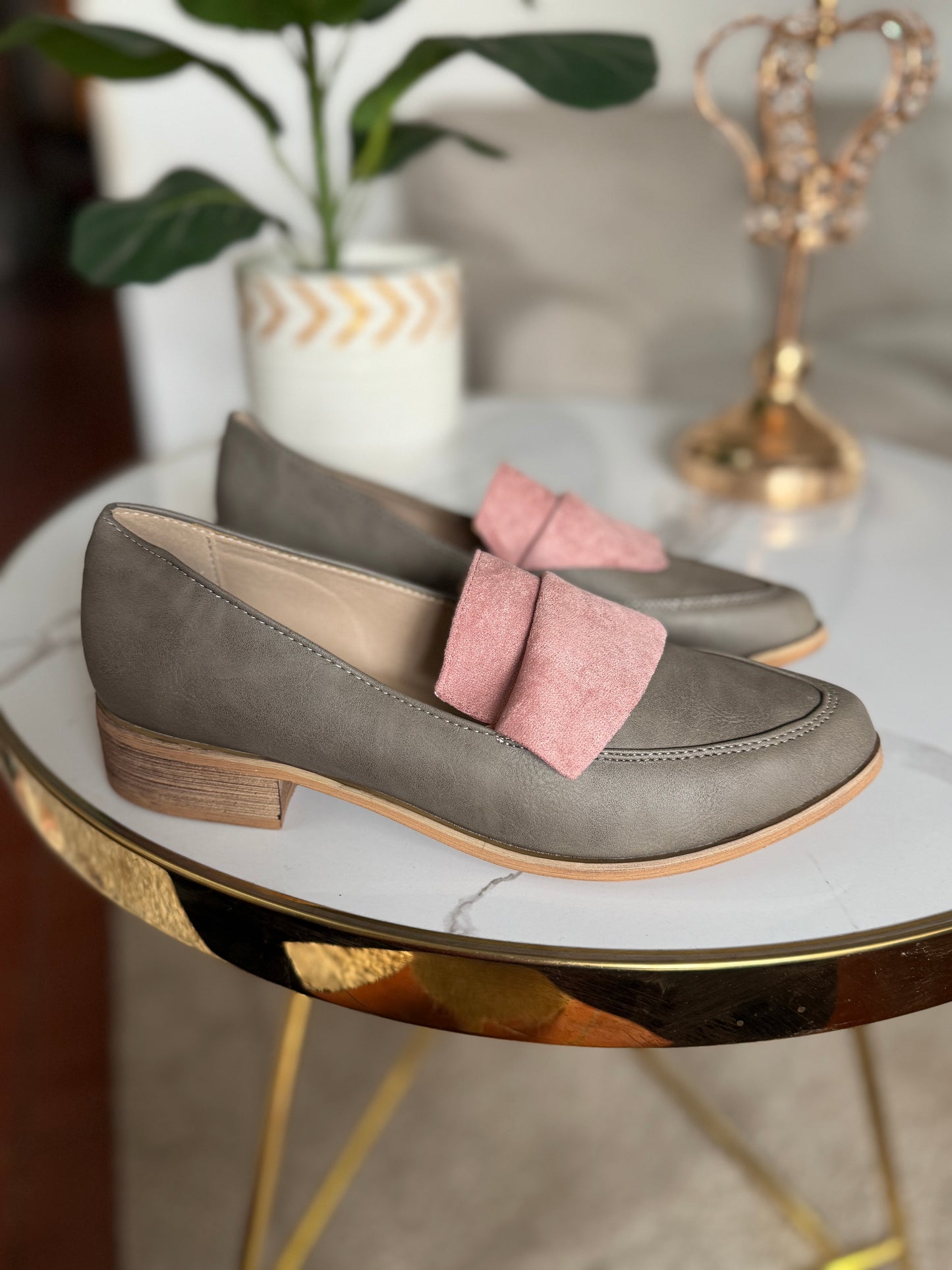 Mocasines Gris con Rosado