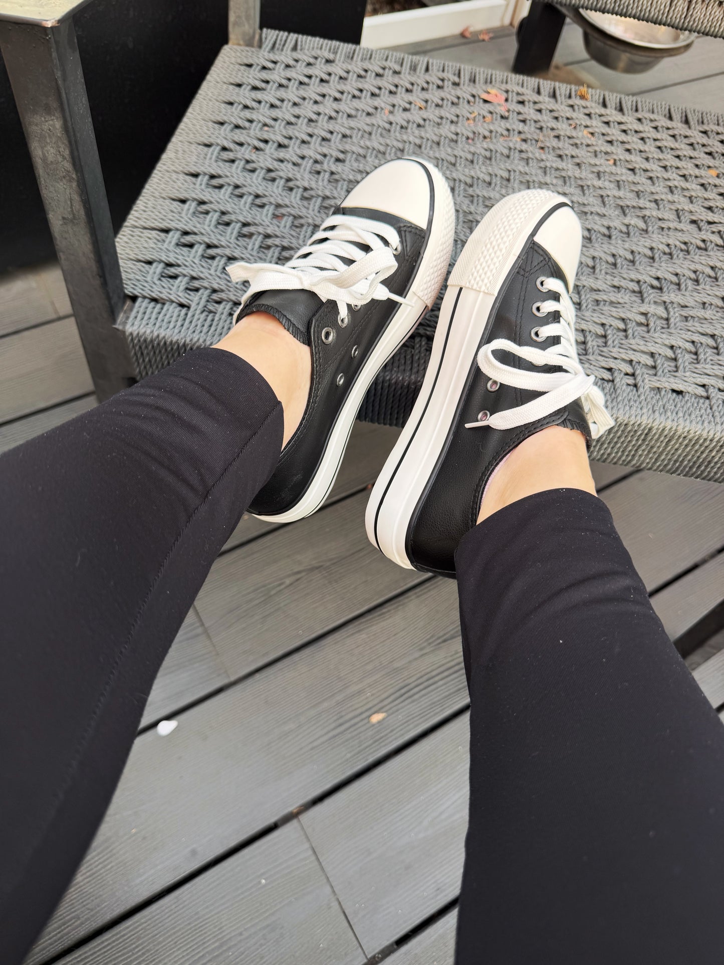 Zapatillas negras ecocuero - 2J01-1