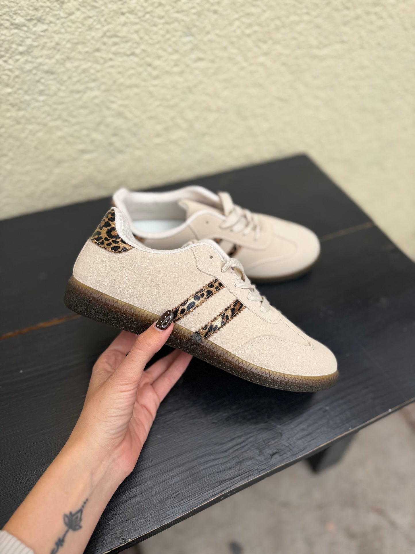 Zapatillas estilo Samba Beige