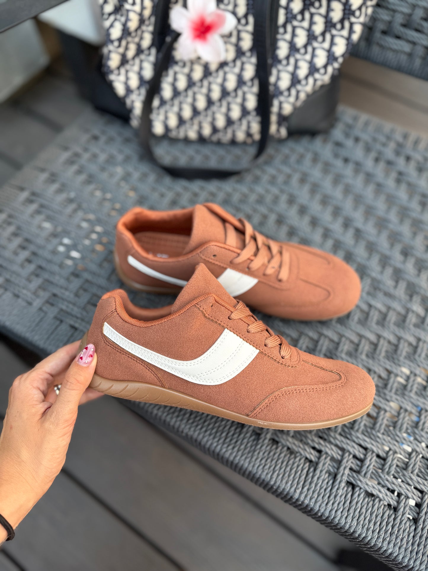 Zapatillas de mujer - Est. Puma café