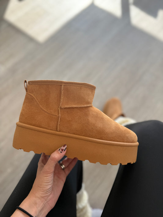 Pantubota larga Café