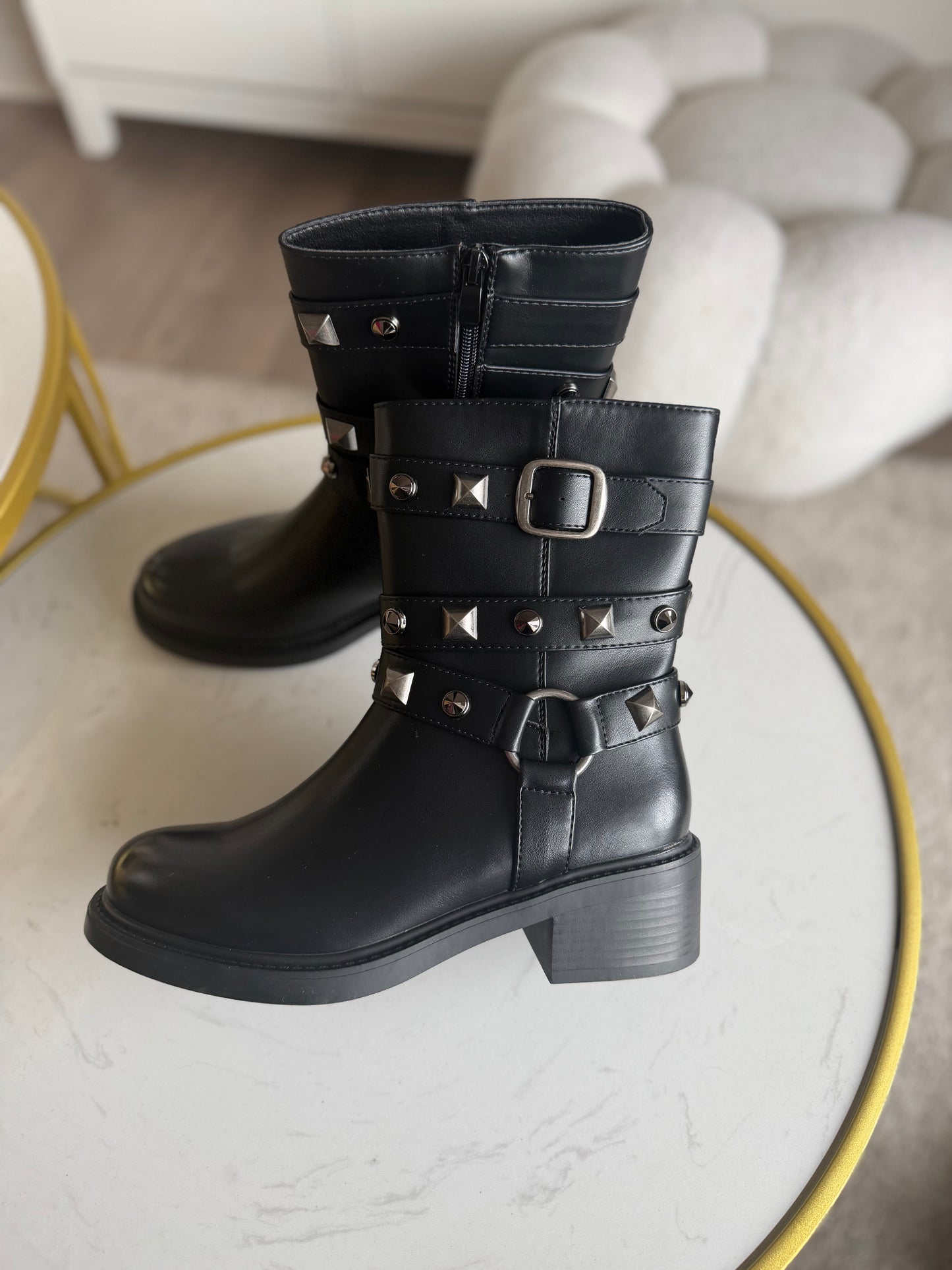 Botas tachas - Negra
