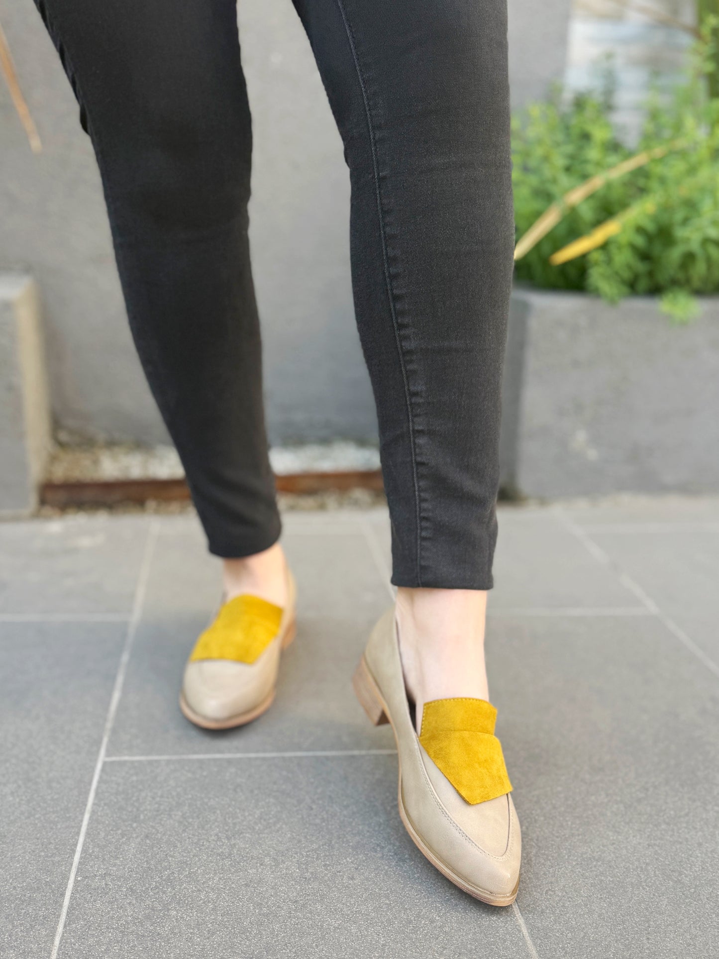 Mocasines beige 28-5