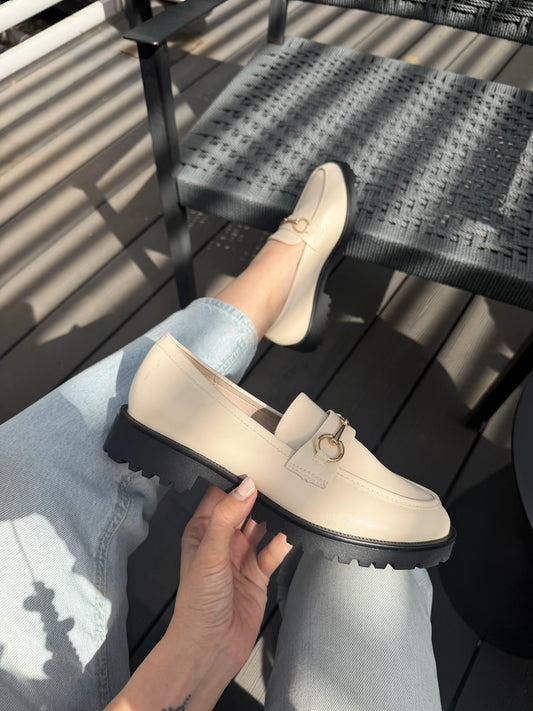 Mocasines charol 3G19 - Beige