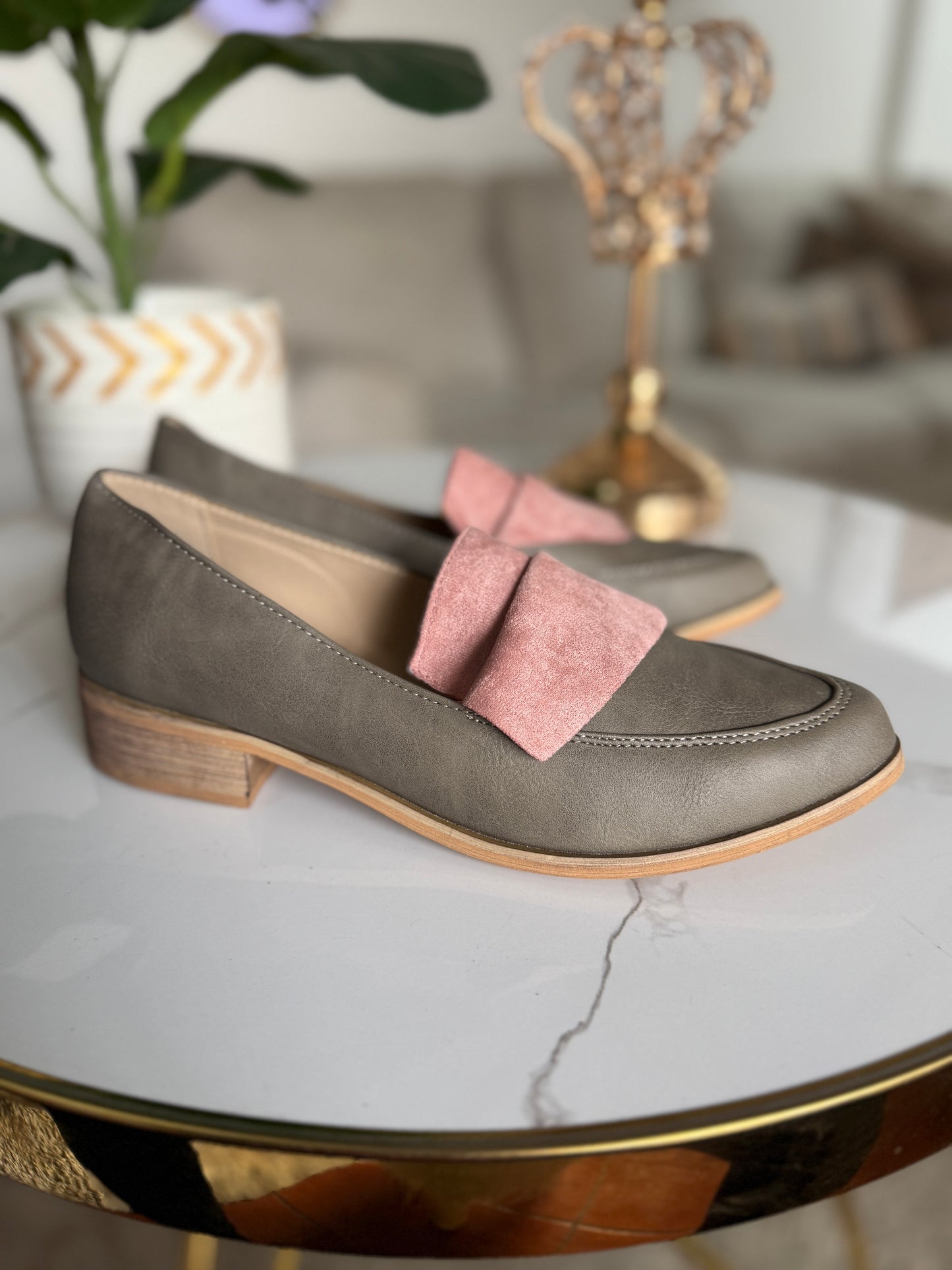 Mocasines Gris con Rosado