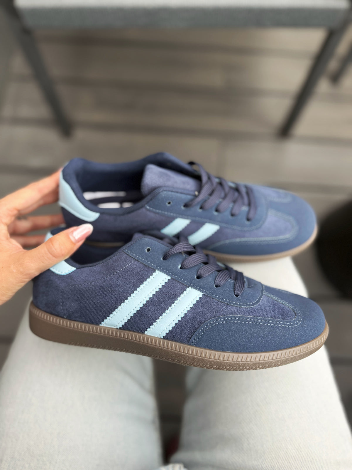 zapatilla estilo samba GB692- Azul