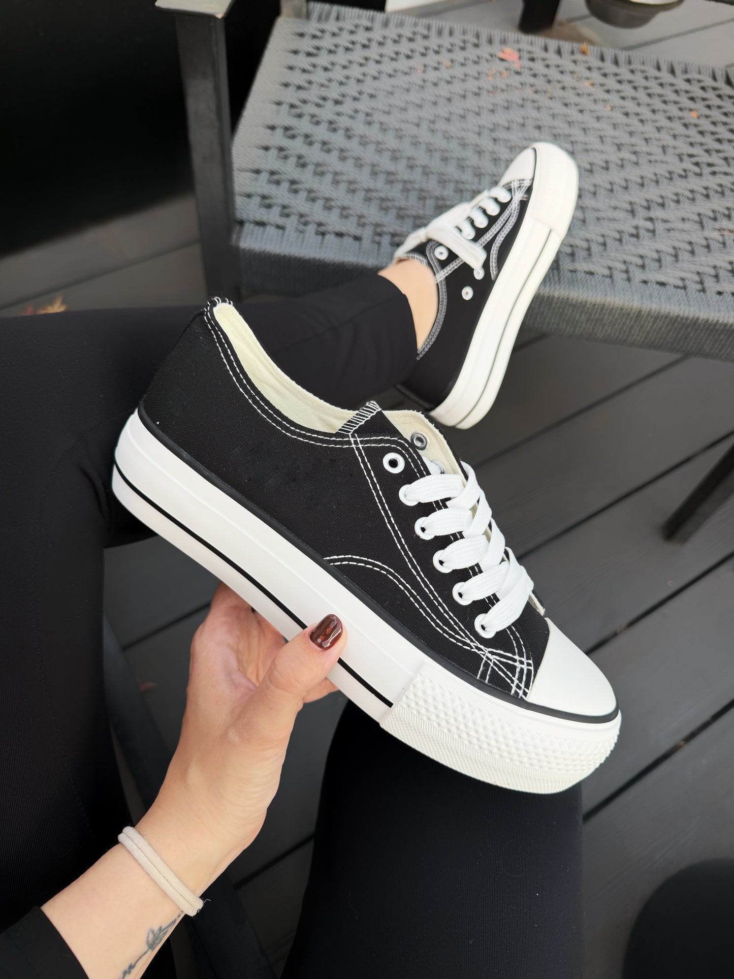 Zapatillas Lona negra - 2J04-1