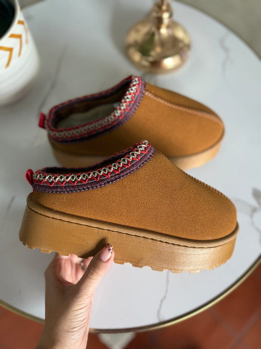 Pantubota corta café