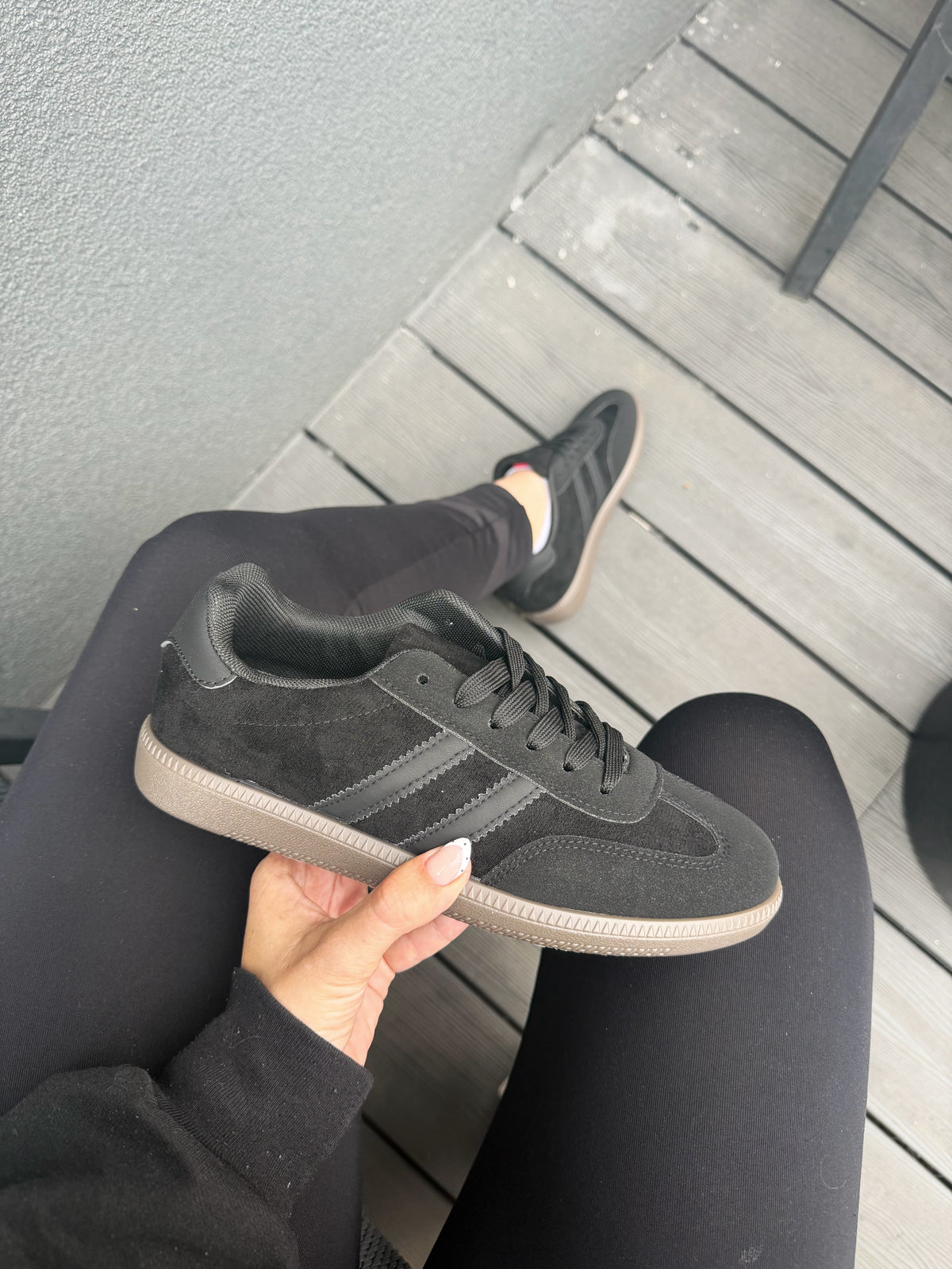 Zapatilla estilo Samba GB692 - All Black