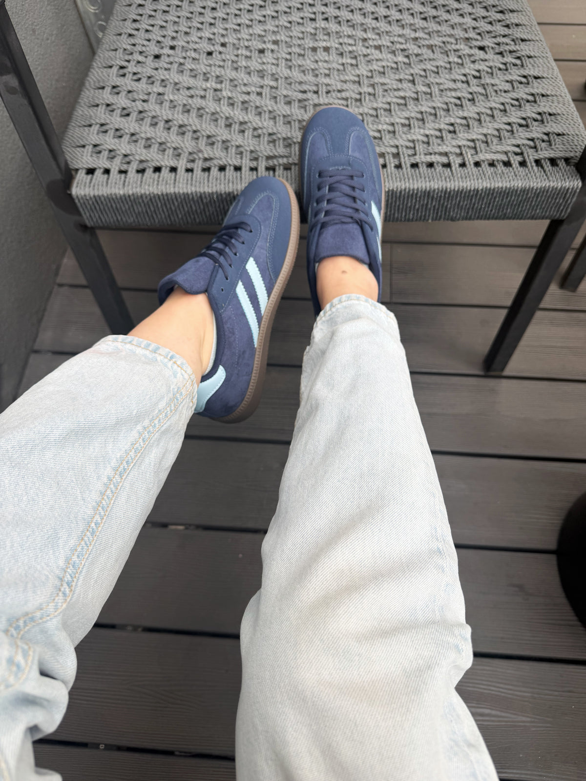 zapatilla estilo samba GB692- Azul